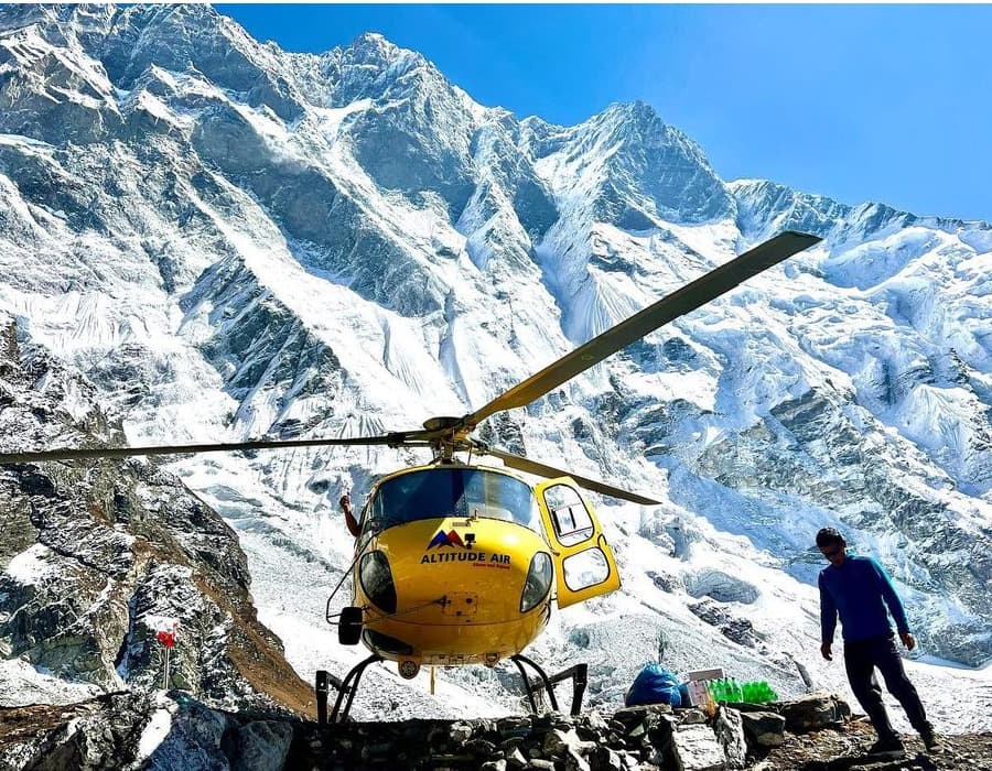 Everest Helicopter Tour Guide: Complete Outline
